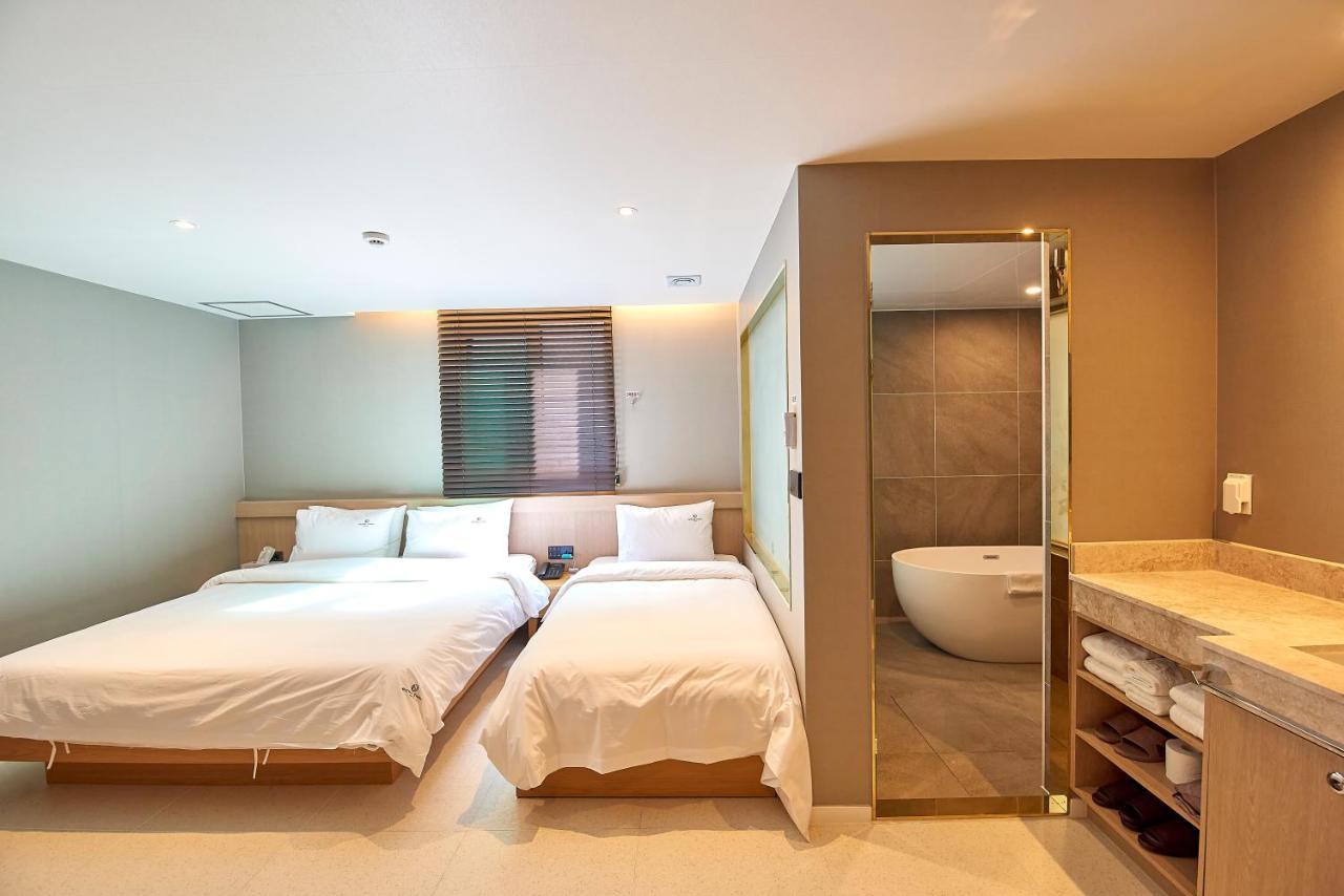 Bonathree Hotel ปูซาน ภายนอก รูปภาพ