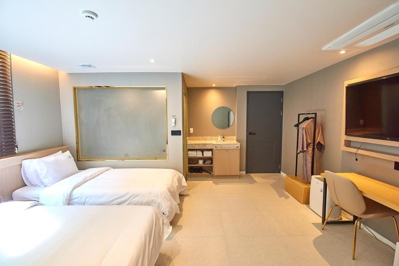 Bonathree Hotel ปูซาน ภายนอก รูปภาพ