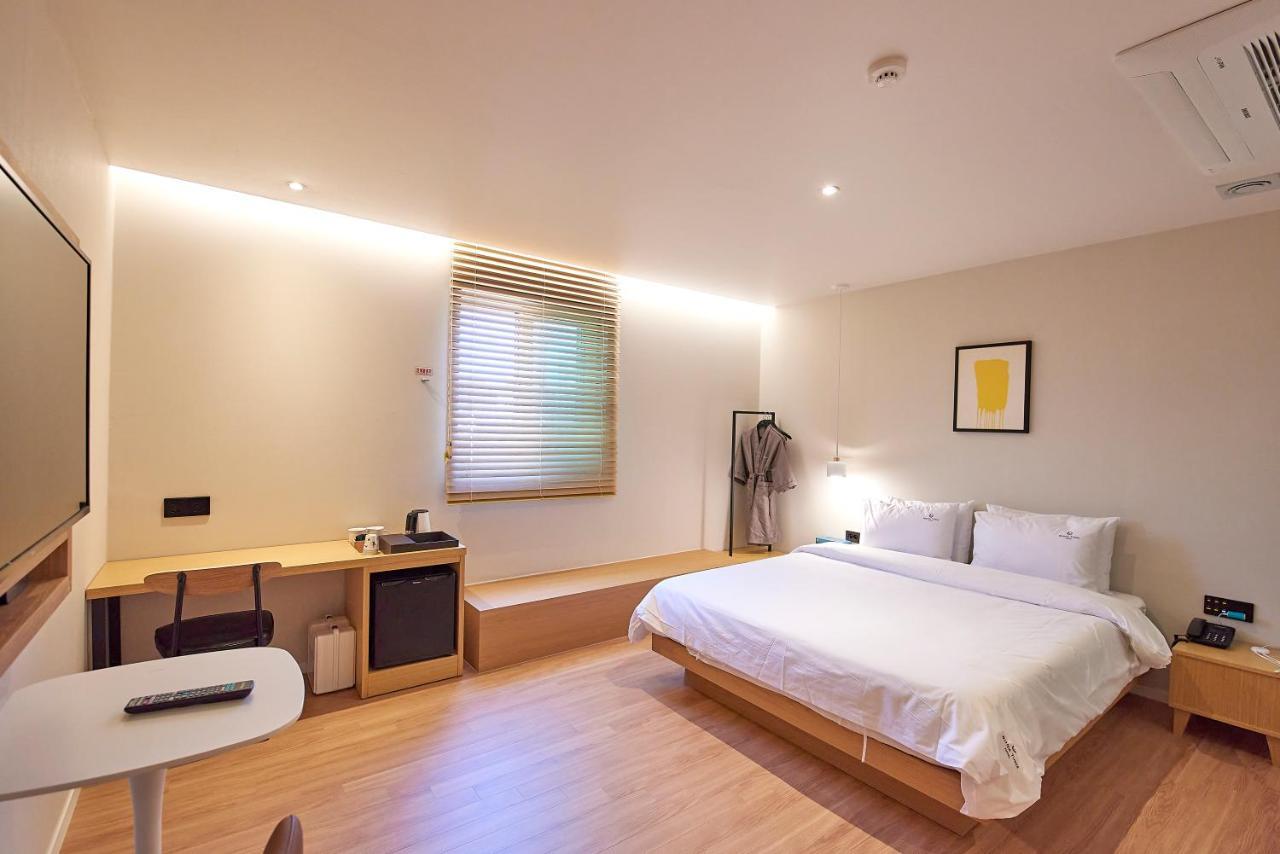 Bonathree Hotel ปูซาน ภายนอก รูปภาพ