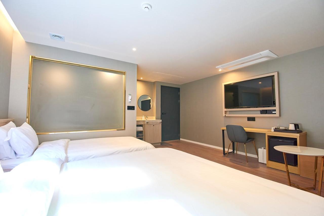 Bonathree Hotel ปูซาน ภายนอก รูปภาพ